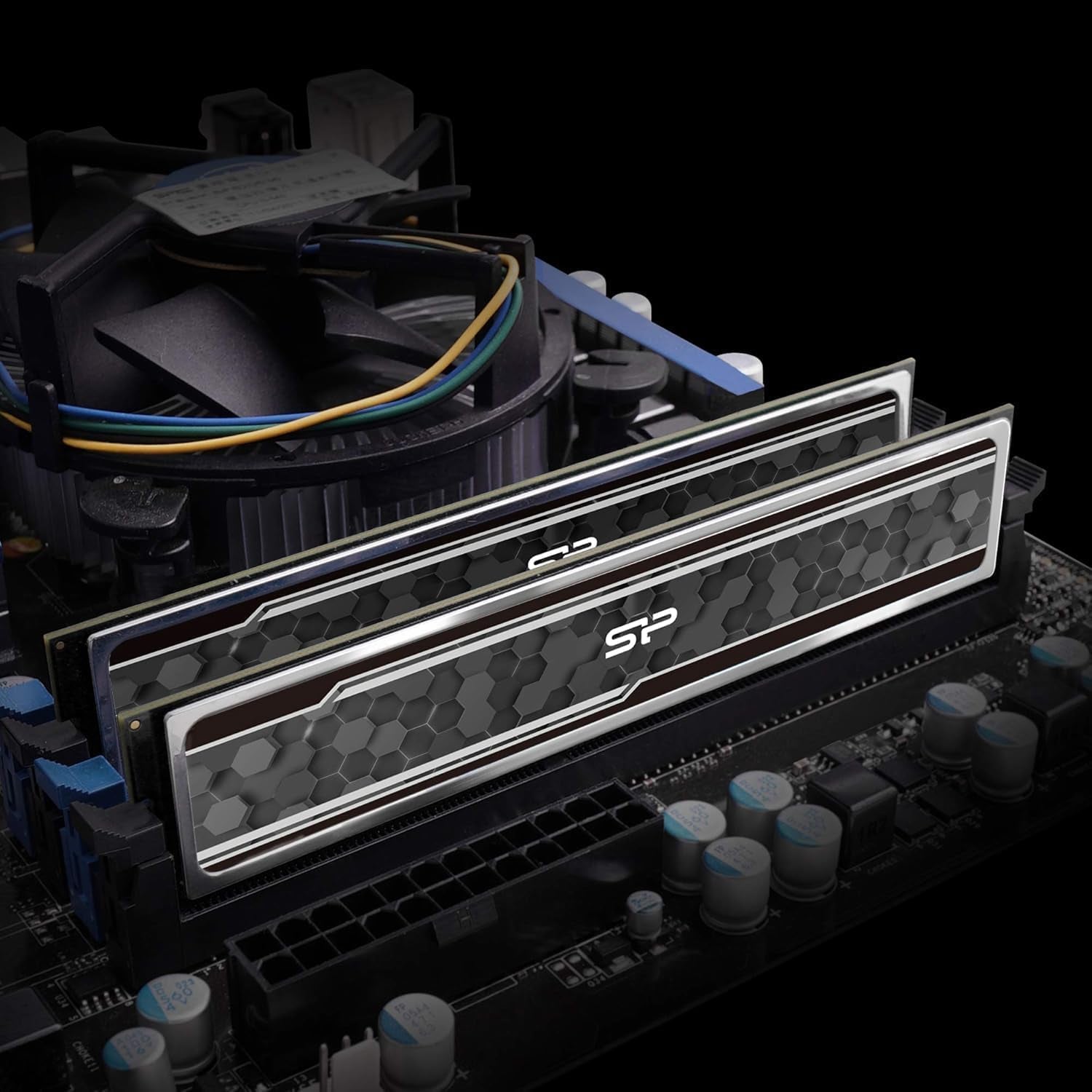 Value Gaming DDR4 RAM 32GB (2X16Gb) 3200Mhz (PC4 25600) 288-Pin CL16 1.35V UDIMM Desktop Memory Module with Heatsink Grey SU032GXLZU320BDAJ7